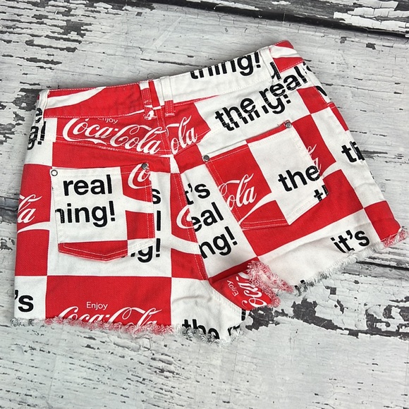 Vintage 90’s Coca-Cola Denim High Waist Shorts - Size M - Picture 2 of 3
